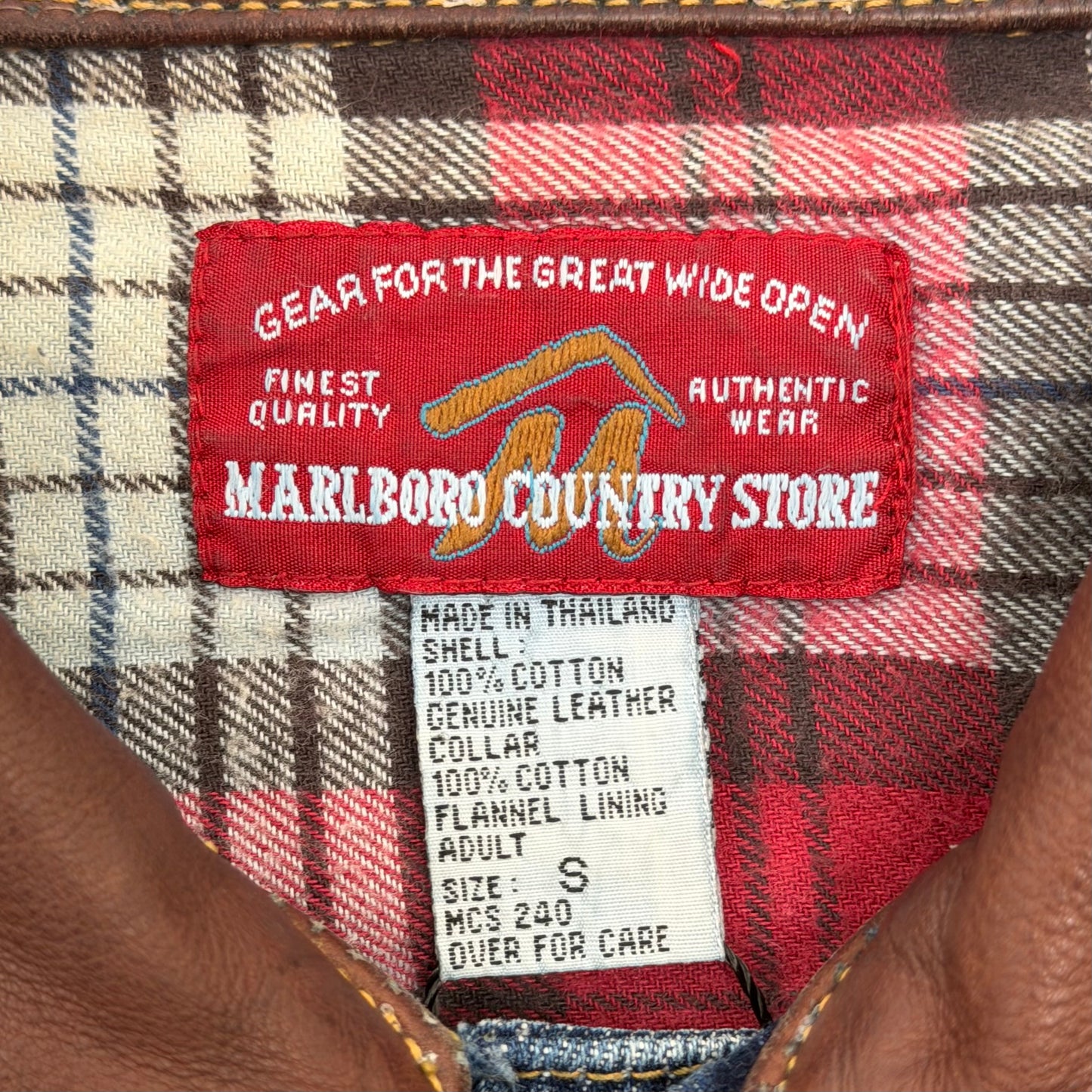 MARLBORO COUNTY STORE 1980’s Denim Jacket / Leather Collar