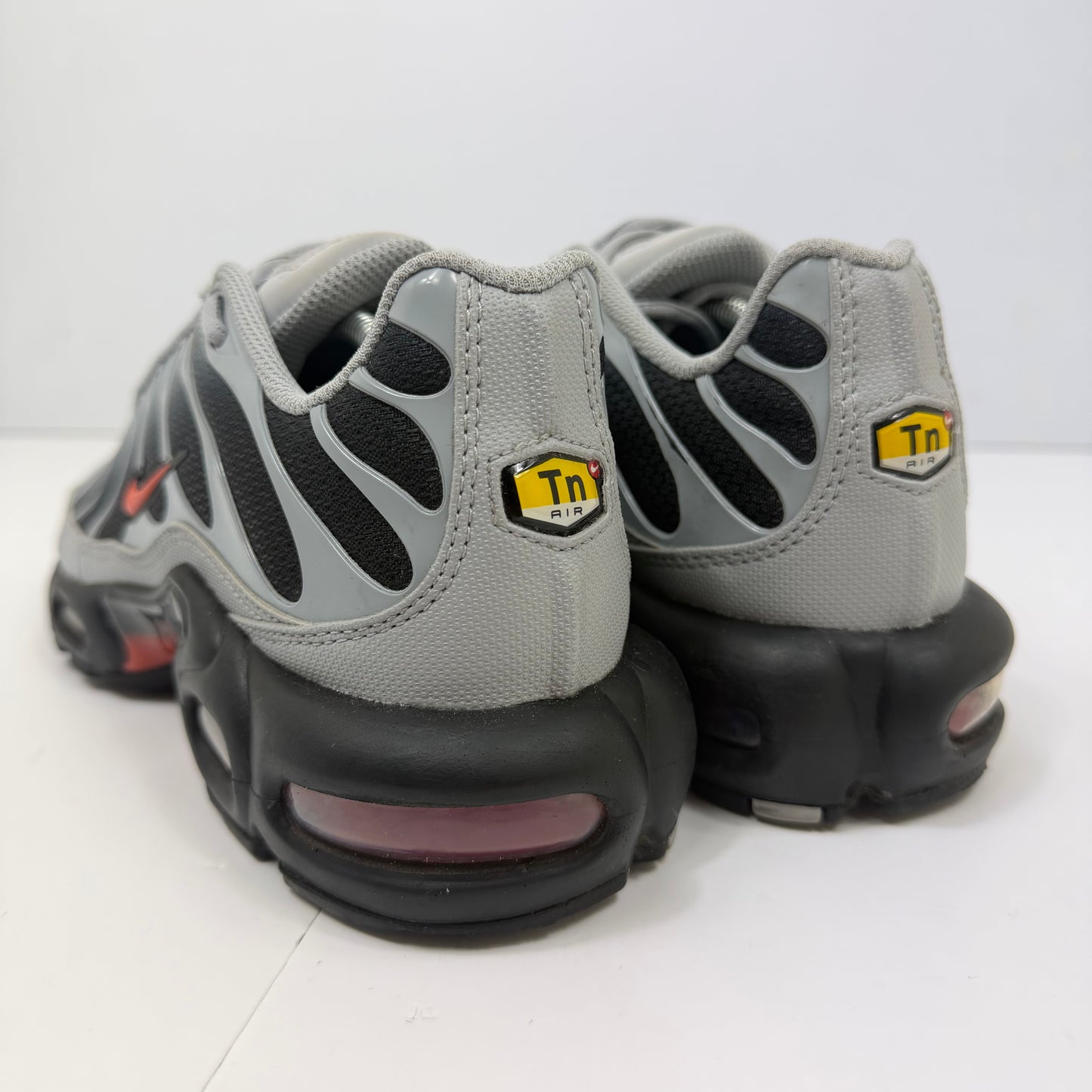 NIKE AIR MAX PLUS TN ‘Wolf Grey’