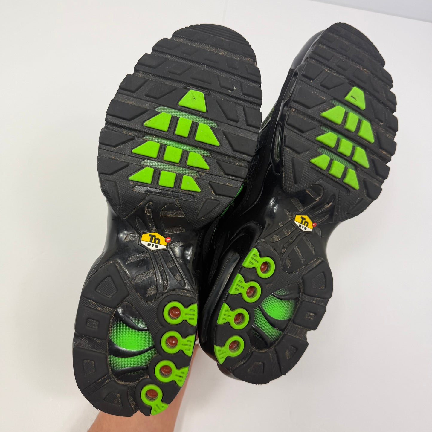 NIKE AIR MAX PLUS TN ‘Shattered Glass’