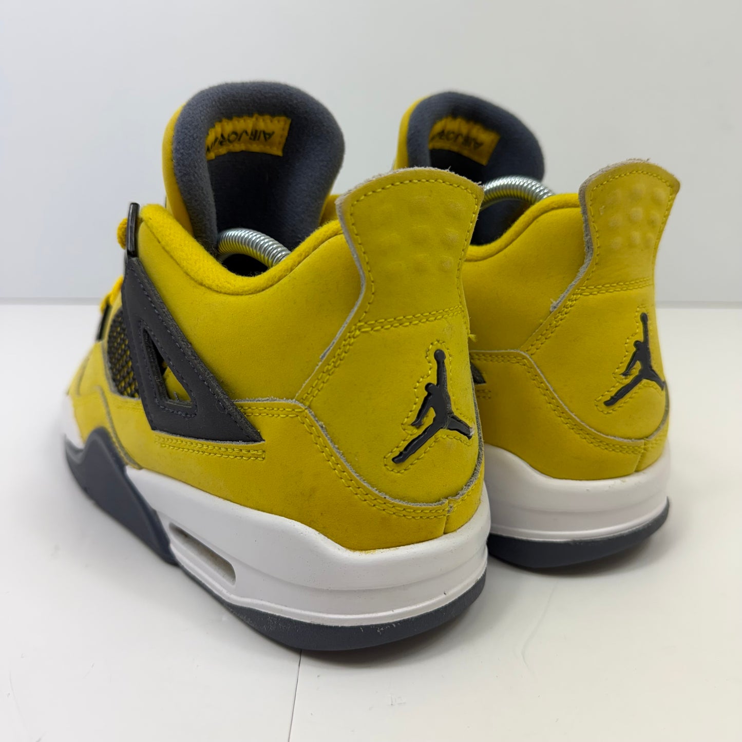 NIKE AIR JORDAN 4 RETRO ‘Lightning’